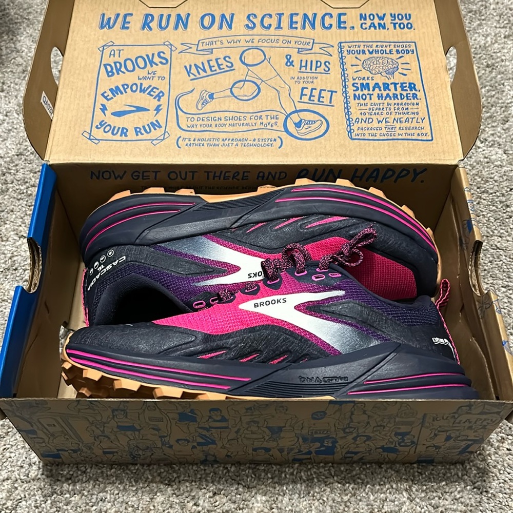 Brooks Trail Sneakers